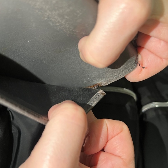 LOUIS VUITTON Porte-Tresor International Black Monogram Matte Wallet Crossbody - Picture 9 of 16